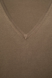 Maglione in maglia rasata con scollo a V