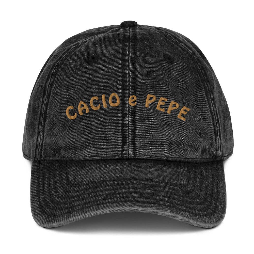 Cappello vintage “Cacio e Pepe” ricamato
