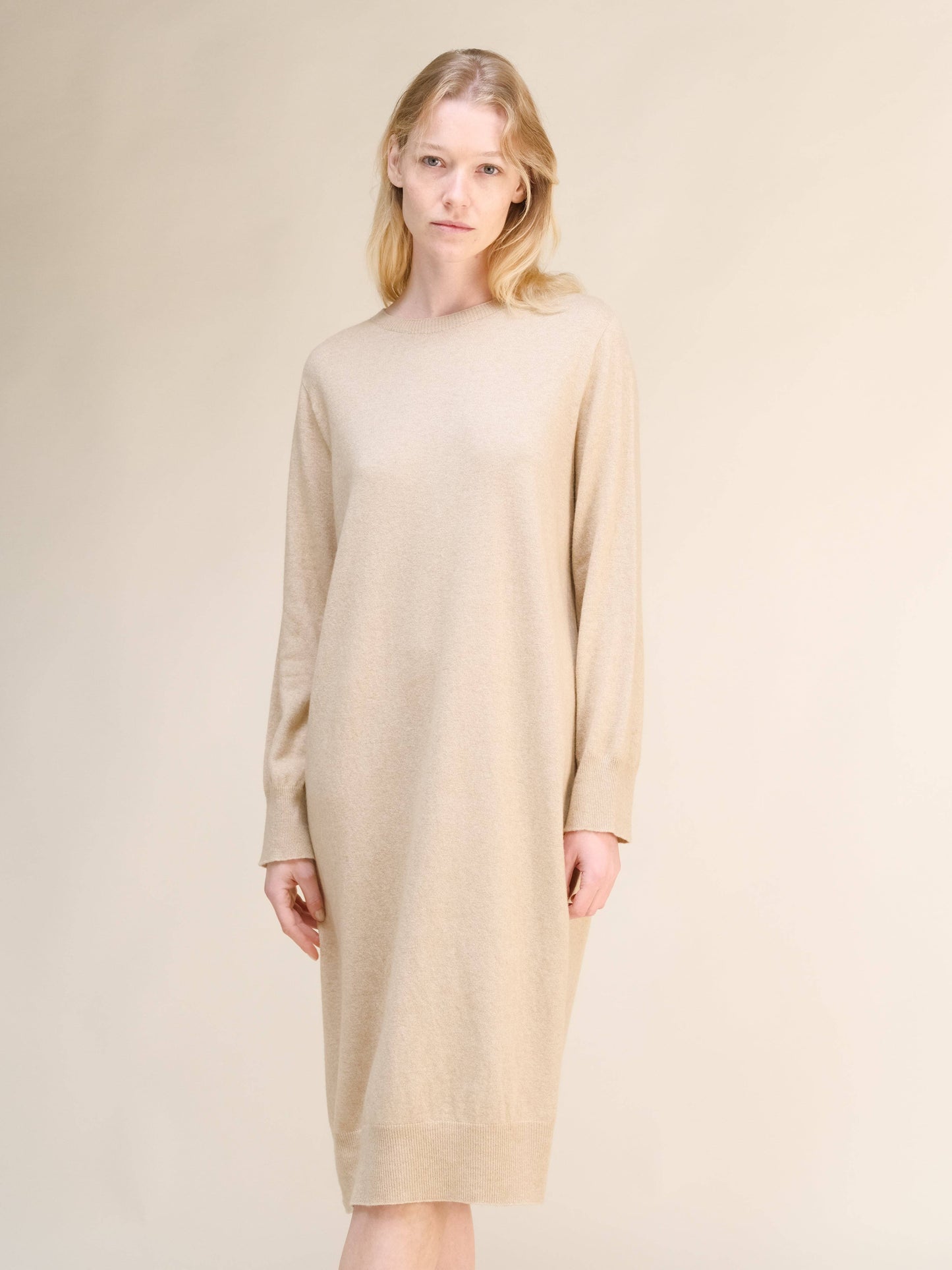 Abito midi in misto cashmere knit senza cuciture
