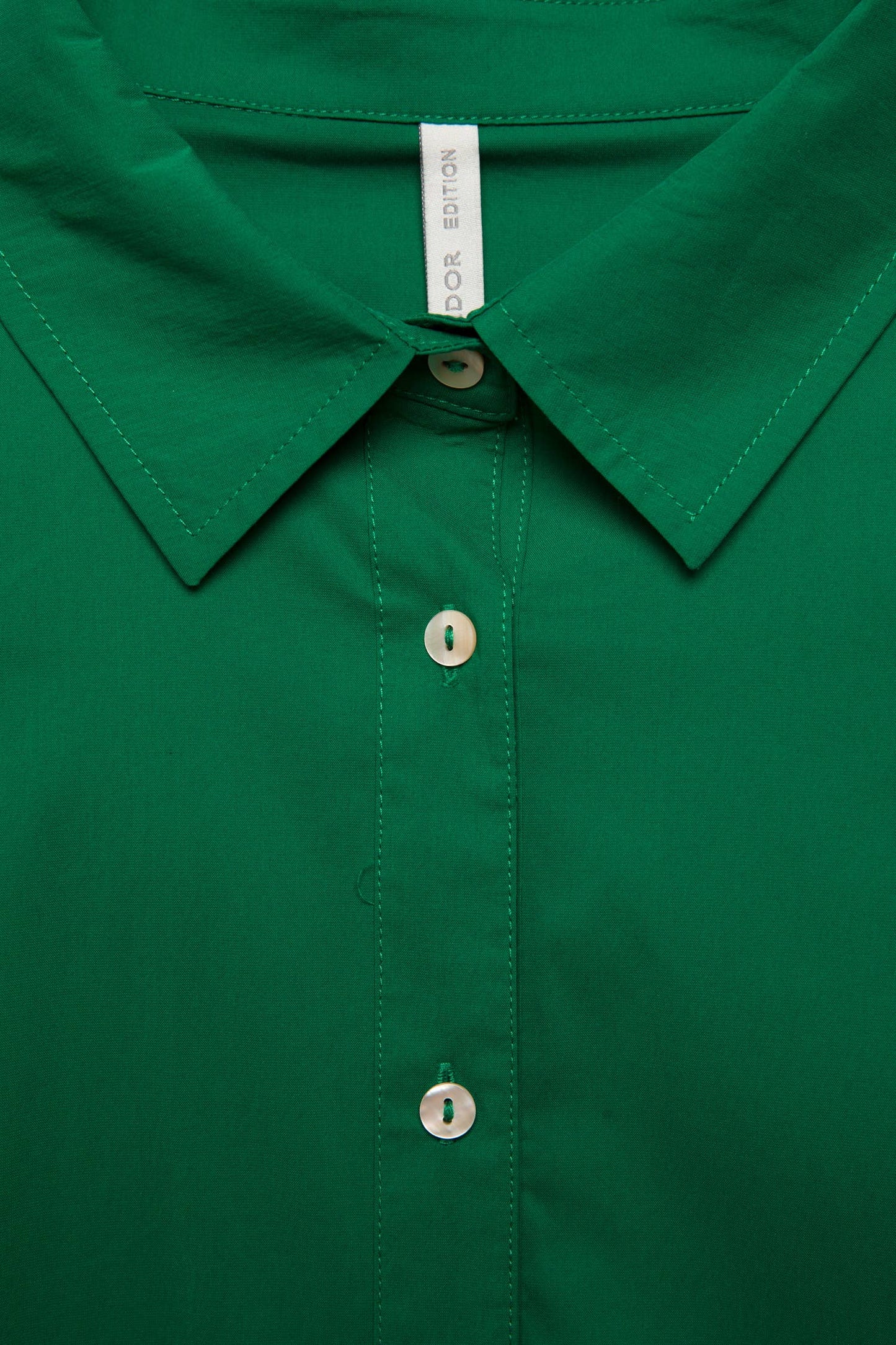 Camicia a maniche lunghe regular fit con bottoni