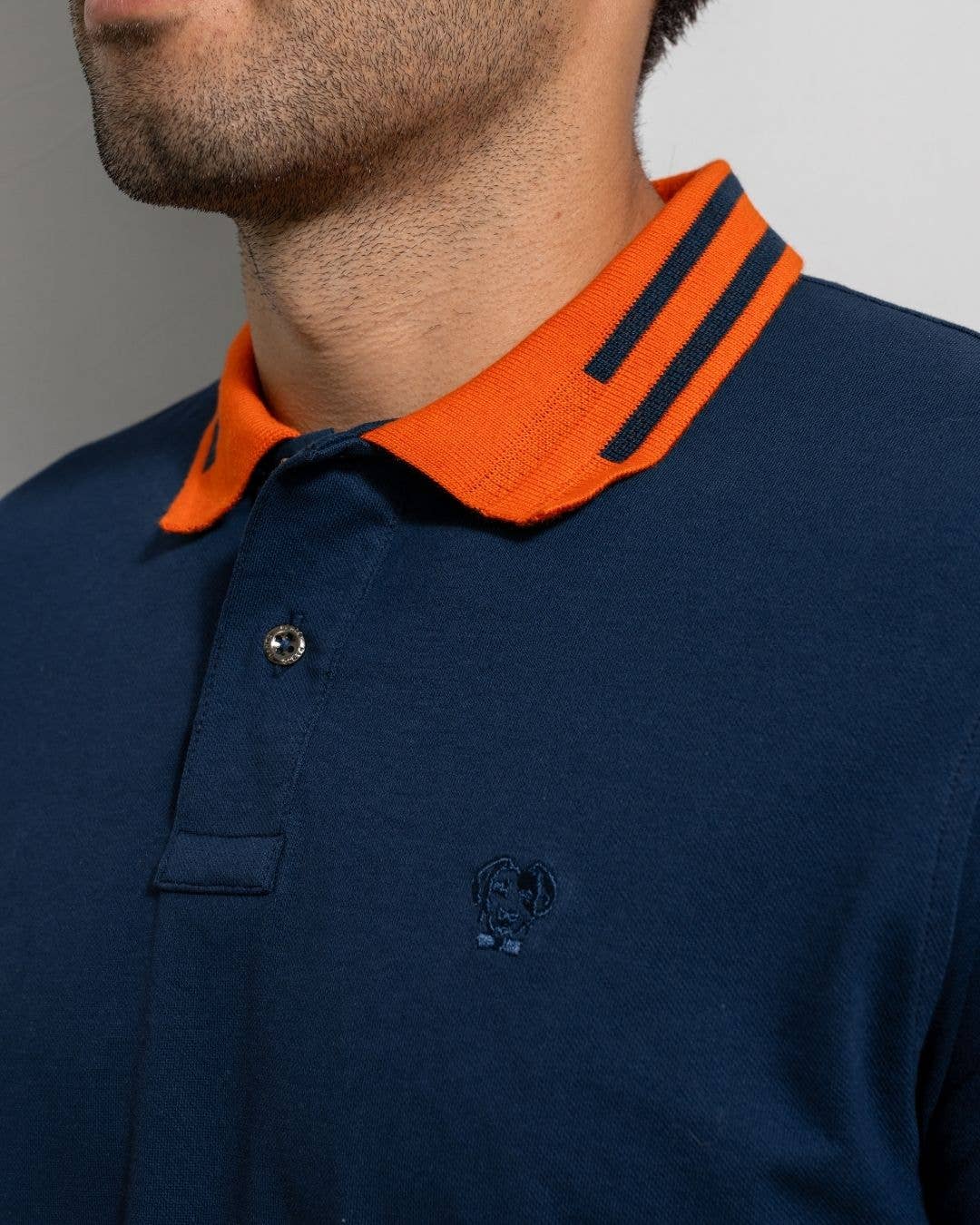 Polo uomo antimacchia bicolor in piqué