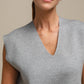 Maglione smanicato in maglia con scollo a V