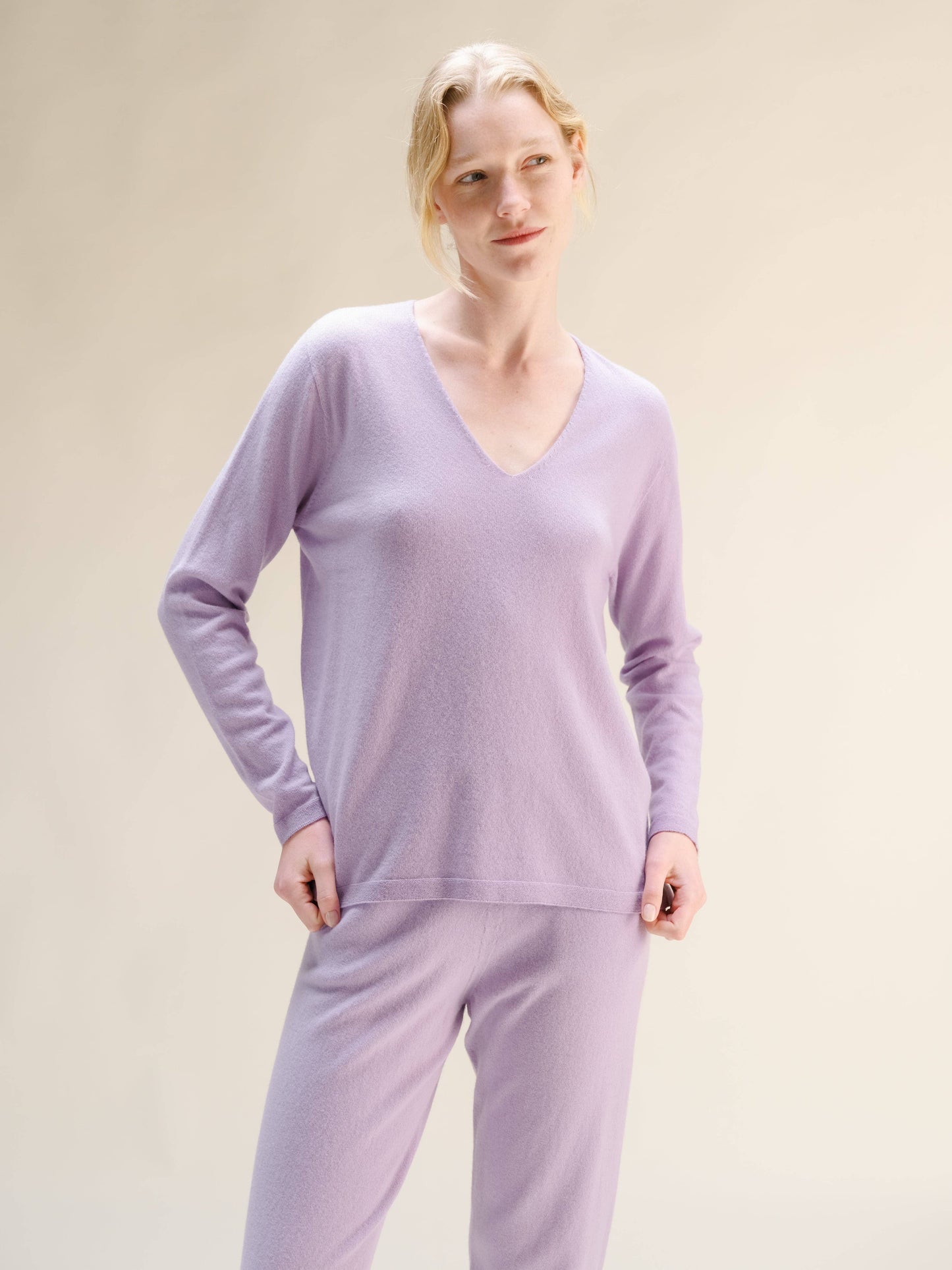Maglia scollo a V in misto cashmere 3D Knit
