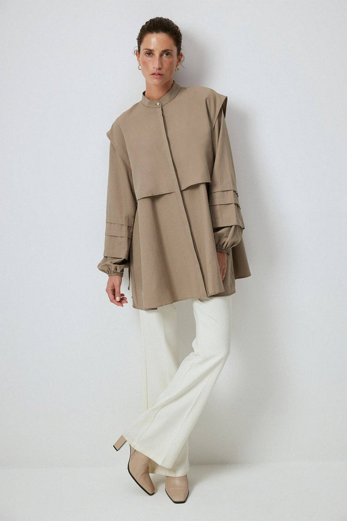 Camicia oversize con laccetto laterale