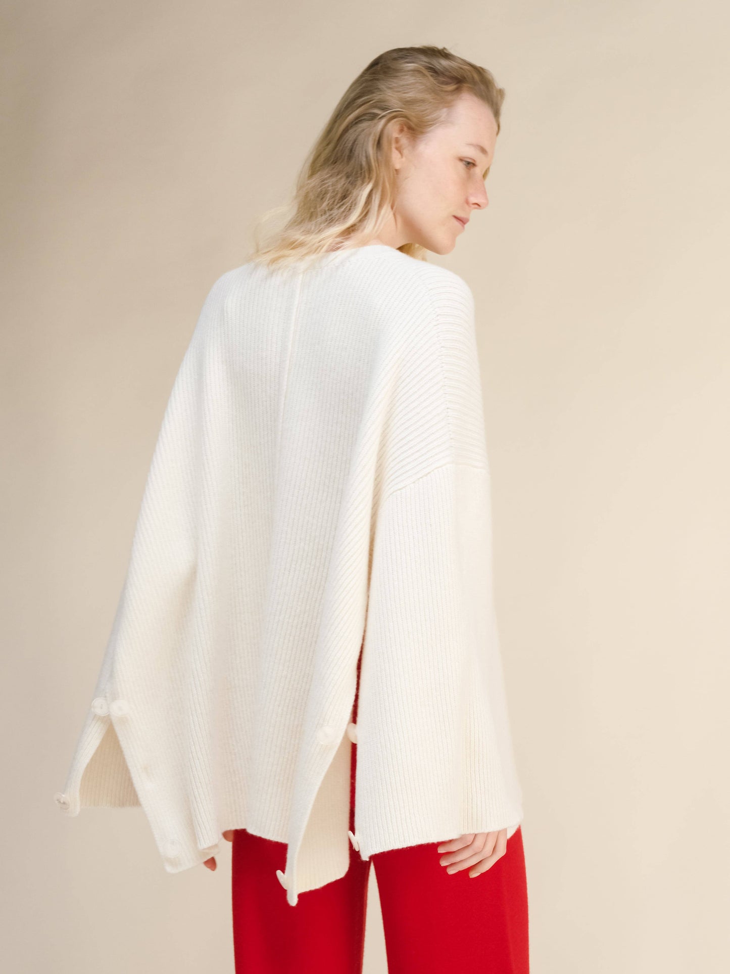 Maglione mantella oversize in misto cashmere