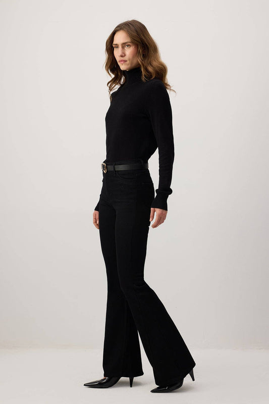 Pantaloni flare in denim elasticizzato nero