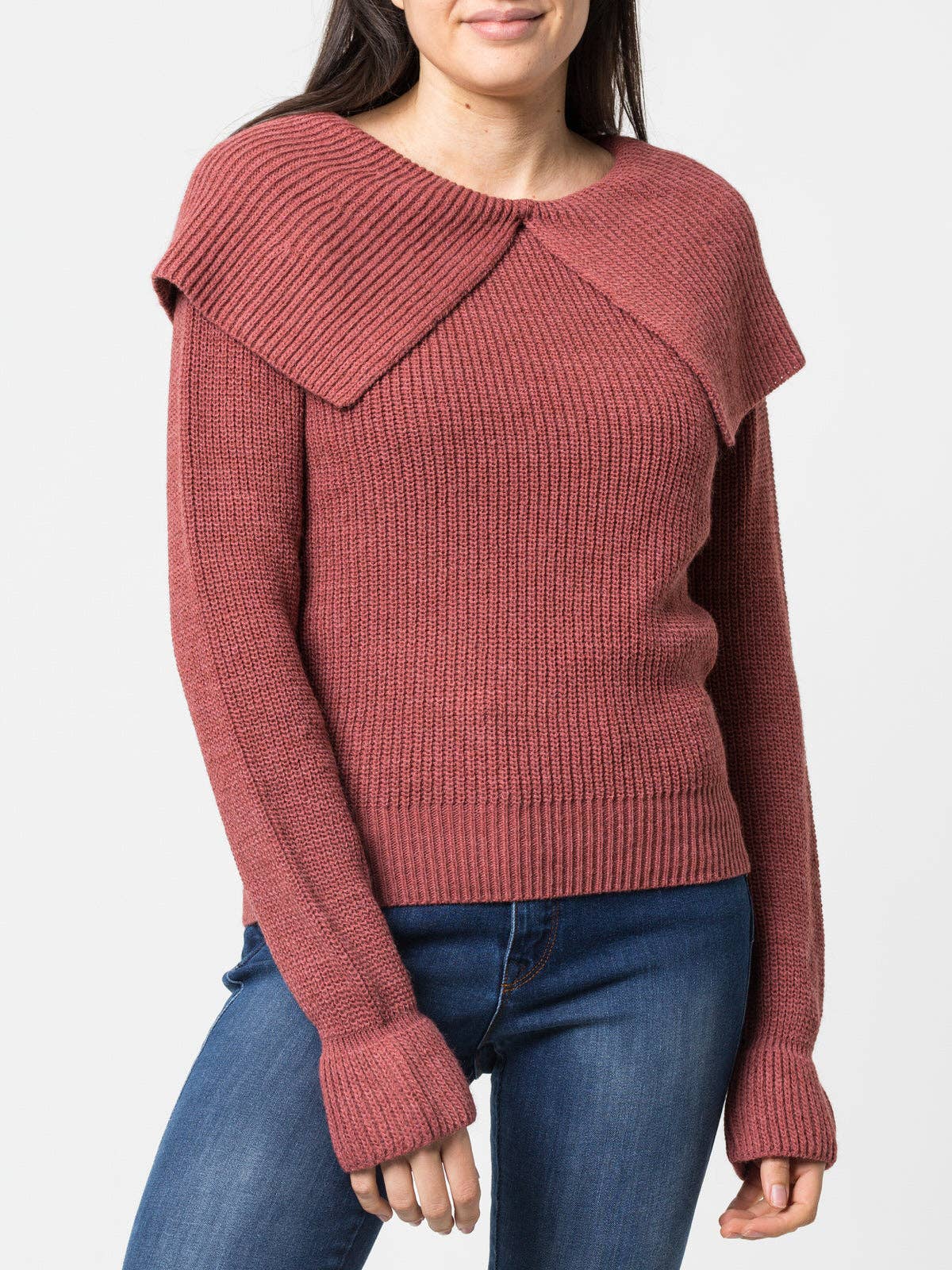Maglione in maglia con maxi collo a scialle