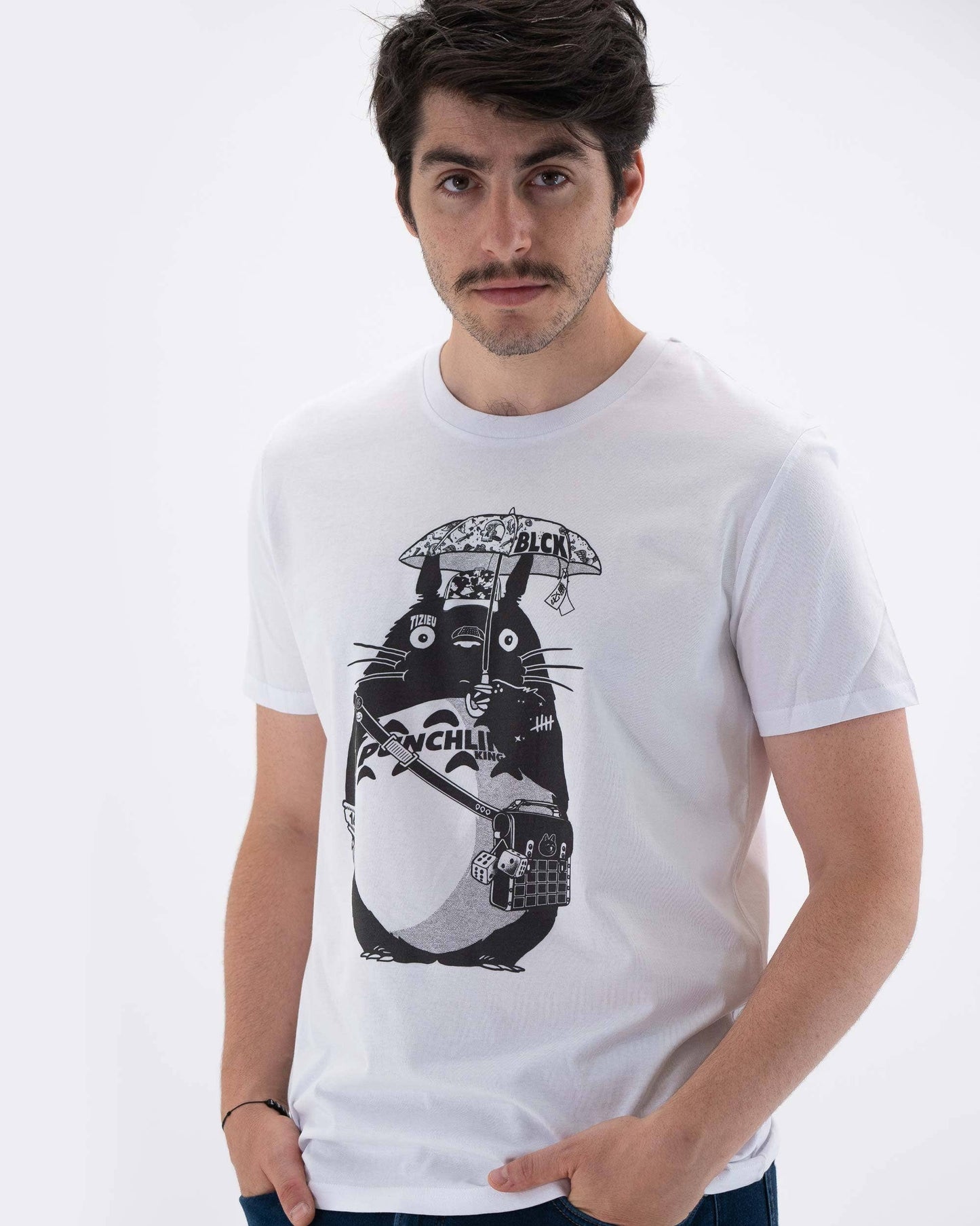 T-shirt Street Totoro con grafica tattoo