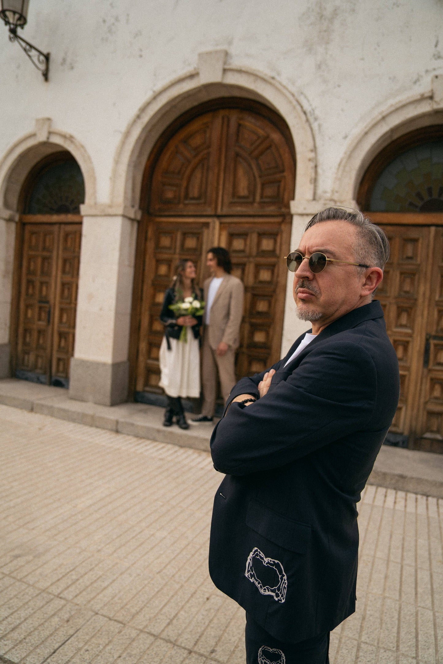 Completo sartoriale ricamato con giacca e pantaloni