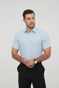 Camicia slim fit a manica corta azzurro cielo