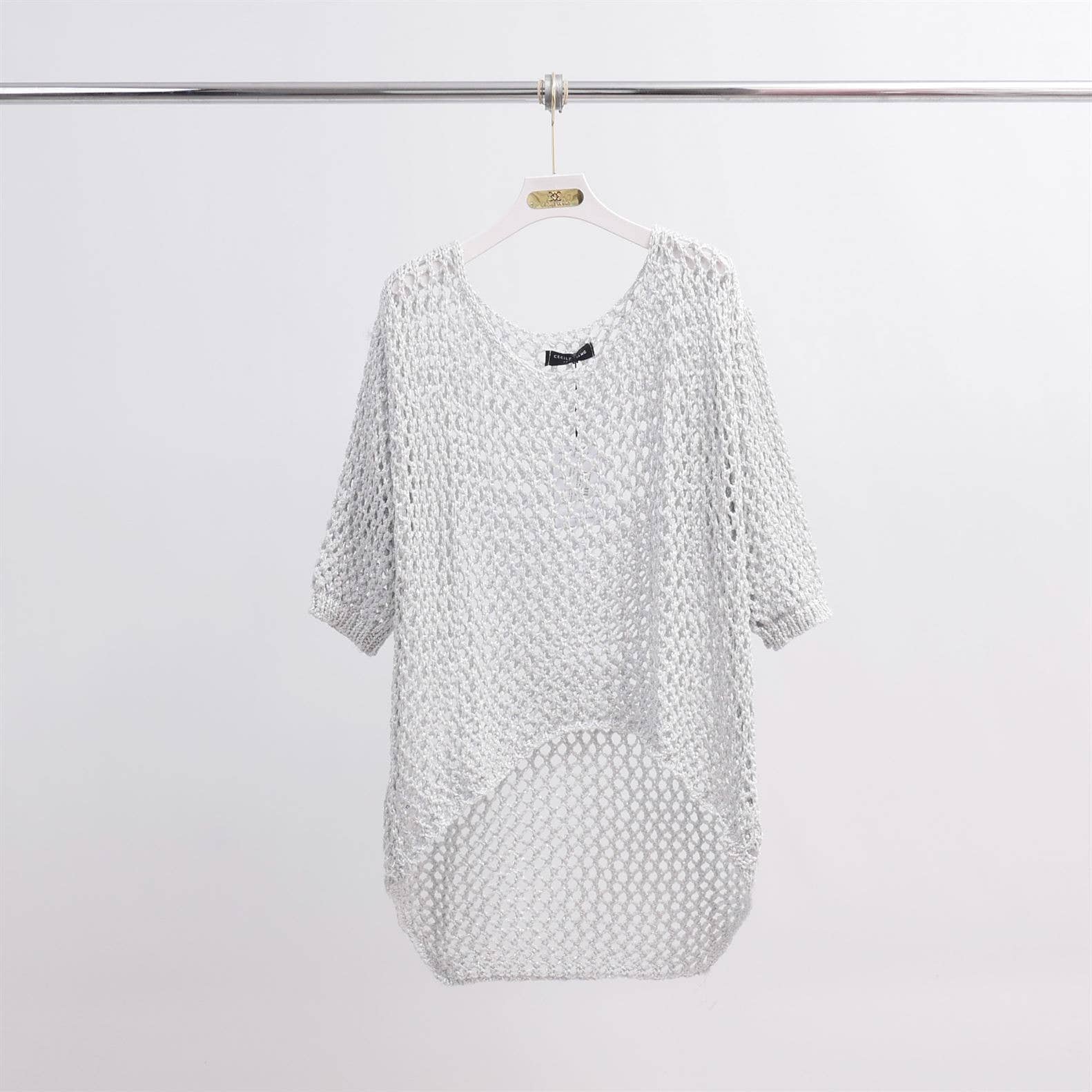 Maglione traforato all’uncinetto effetto lucido