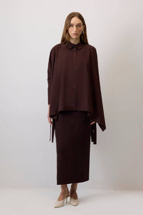 Camicia oversize con nastro e design fluido