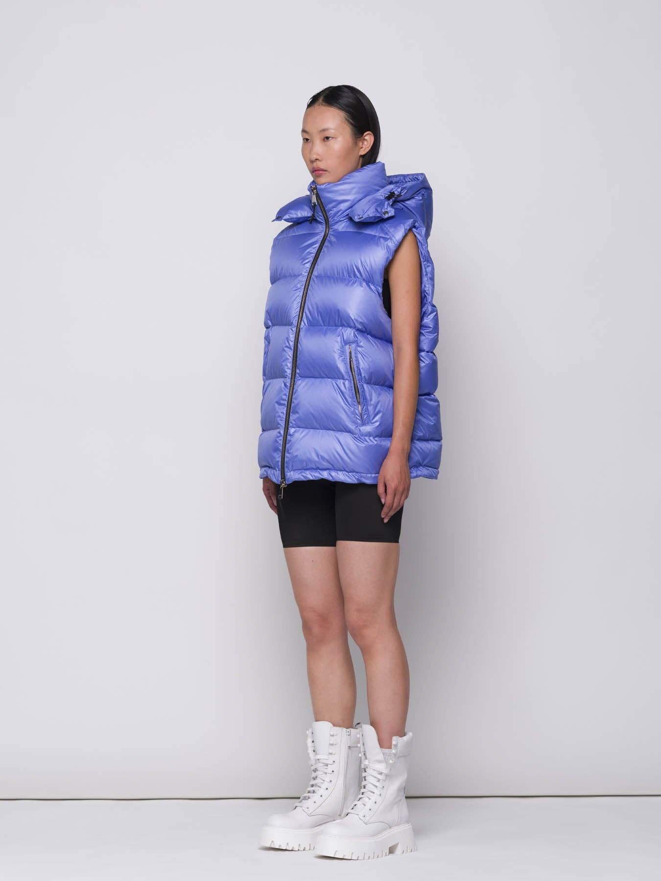 Gilet imbottito regular con cappuccio