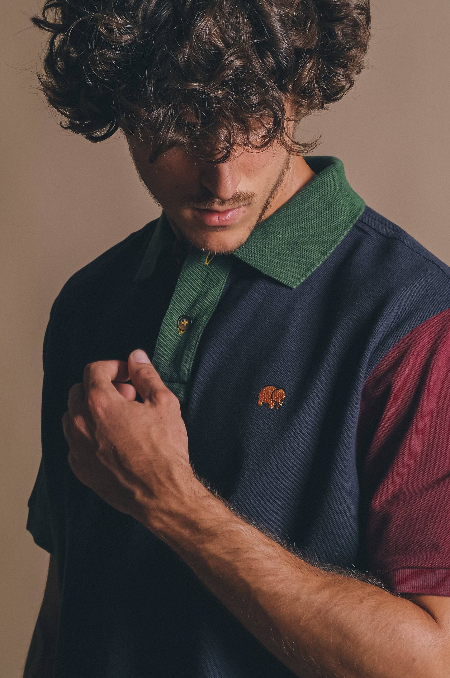 Polo color block in cotone biologico blu