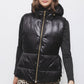 Gilet imbottito con cappuccio e lacci laterali