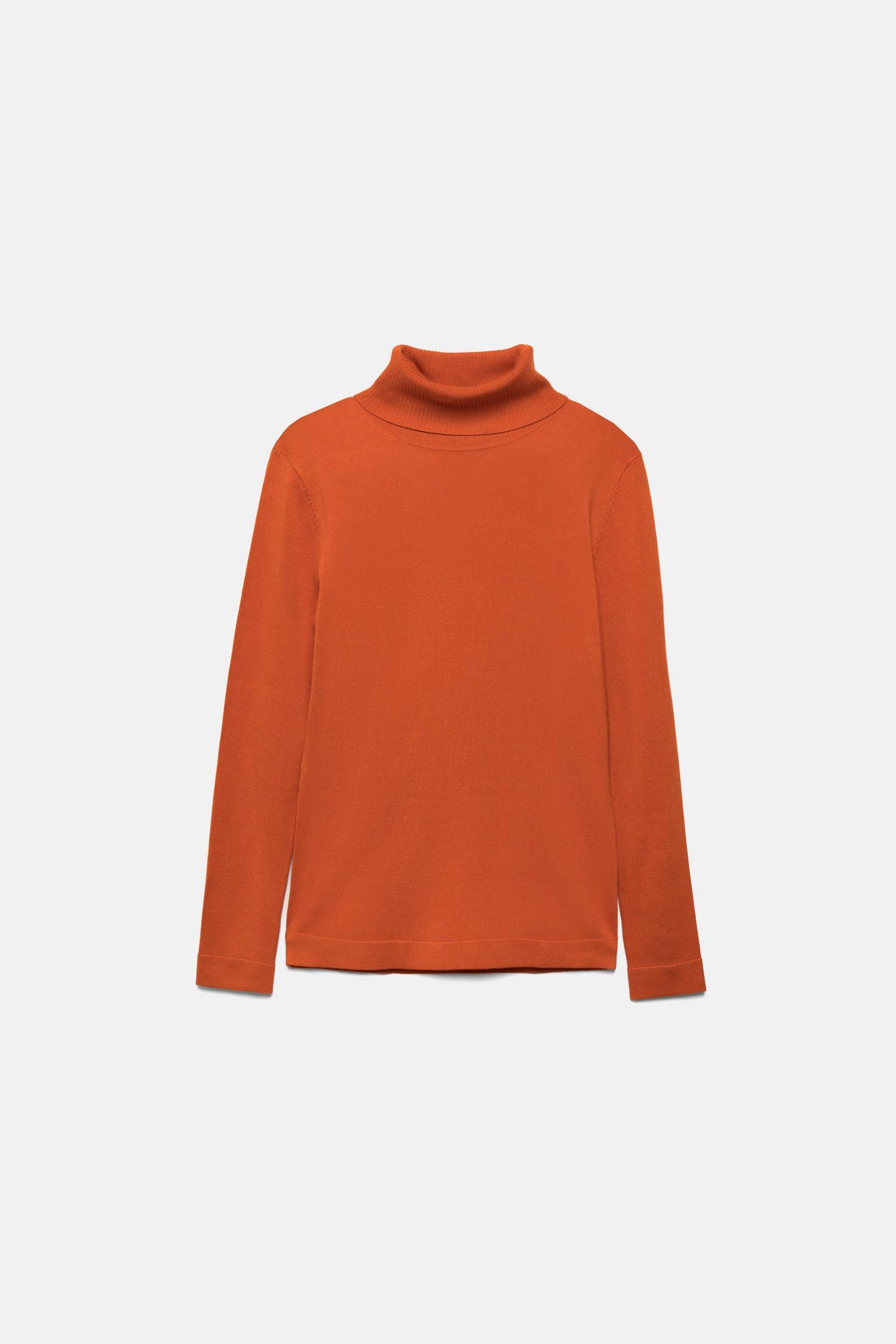 Maglione a maglia liscia con collo alto