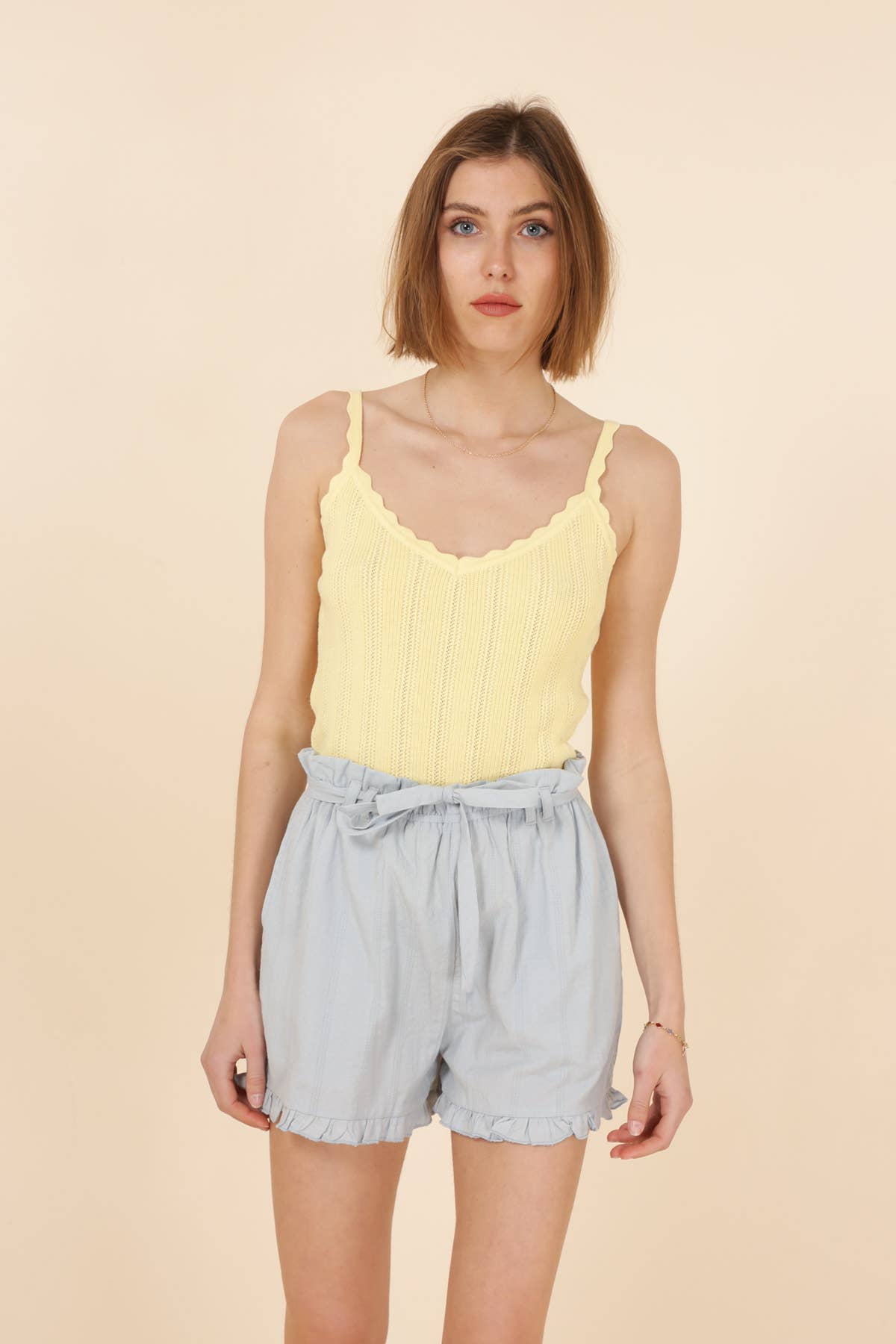 Top Maisy in cotone con spalline sottili e scollo a V
