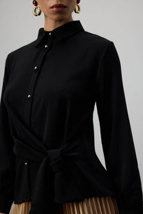 Camicia con nodo frontale