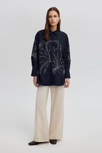 Camicia ricamata floreale oversize