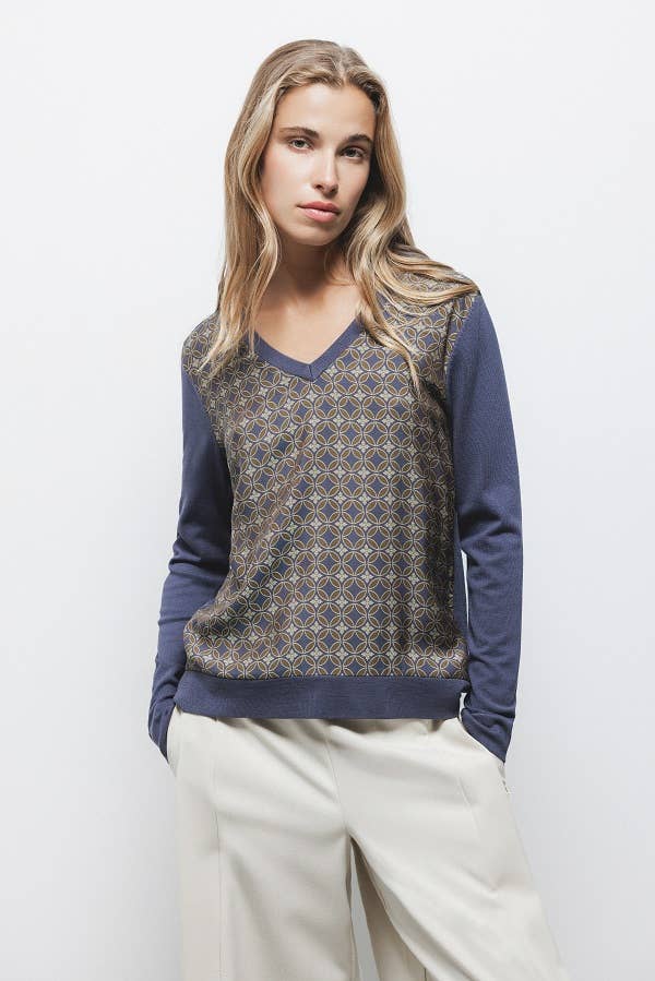 Maglione in maglia jacquard con scollo a V