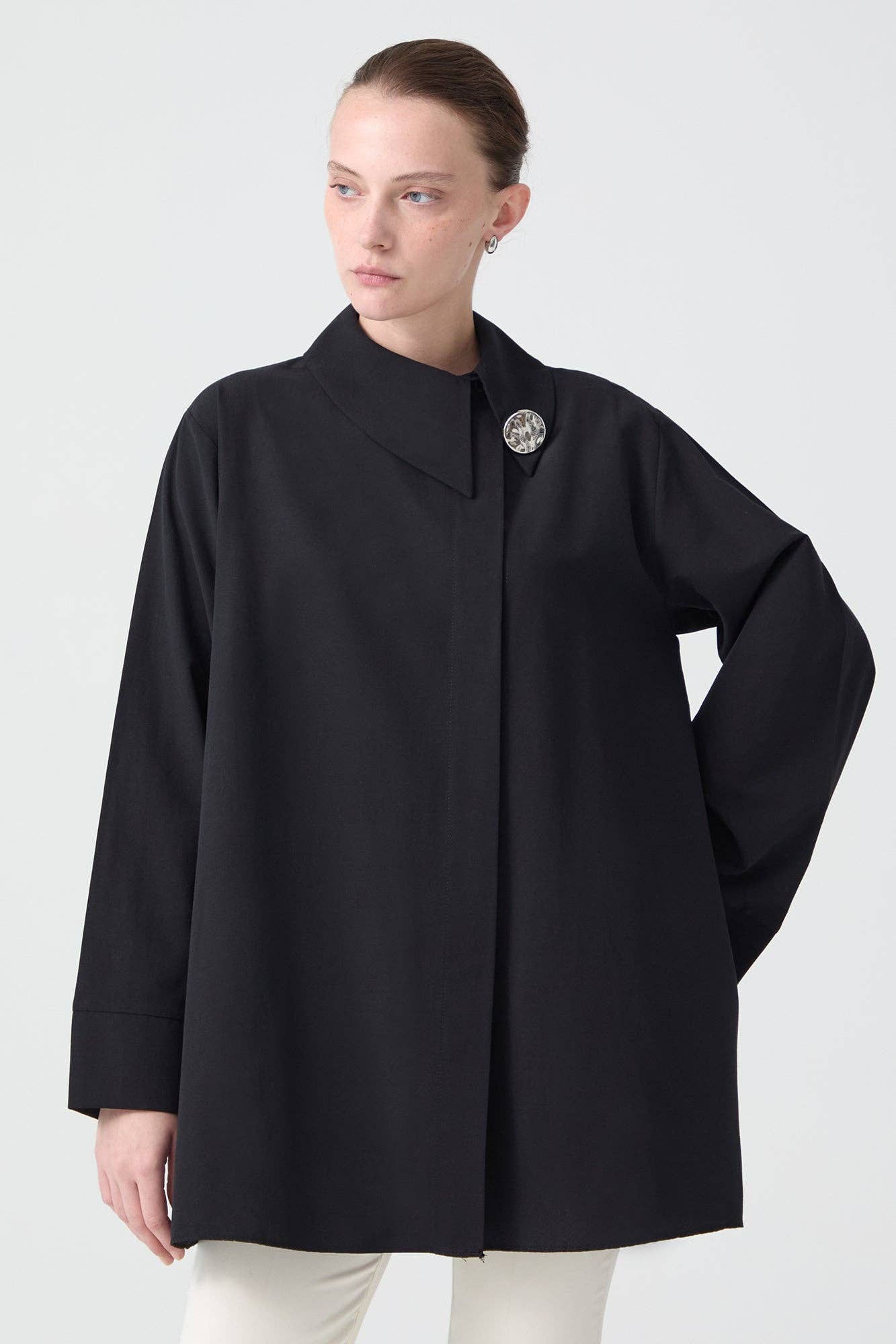 Camicia asimmetrica in popeline nera