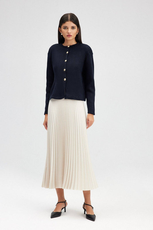 Cardigan corto blu navy con bottoni dorati