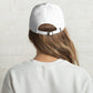 Cappellino dad hat ricamato “Just a Girl Who Loves Margaritas”
