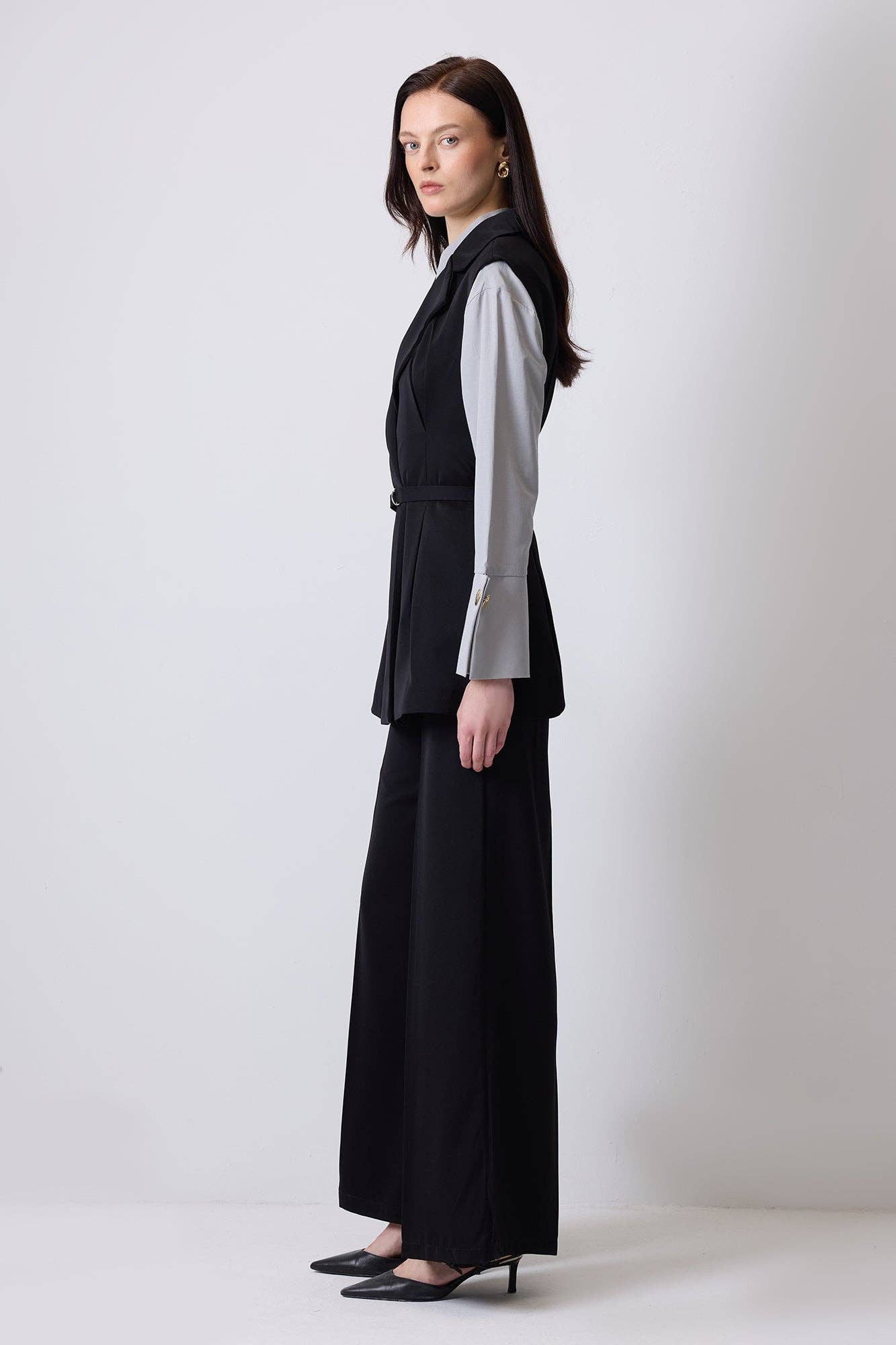 Set gilet doppiopetto con cintura e pantaloni a gamba larga