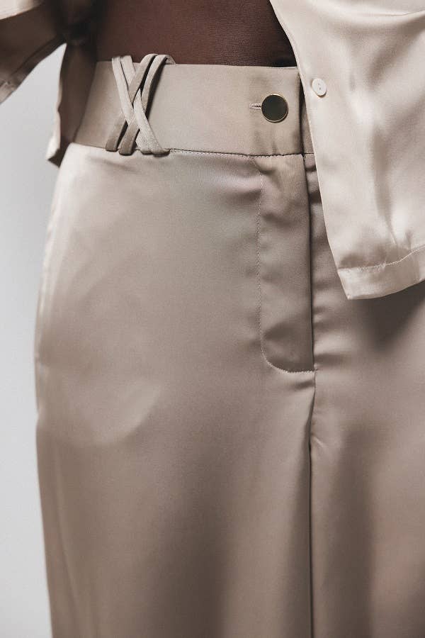 Pantaloni palazzo a gamba larga con tasche