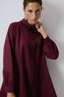 Camicia lunga con orlo a balze