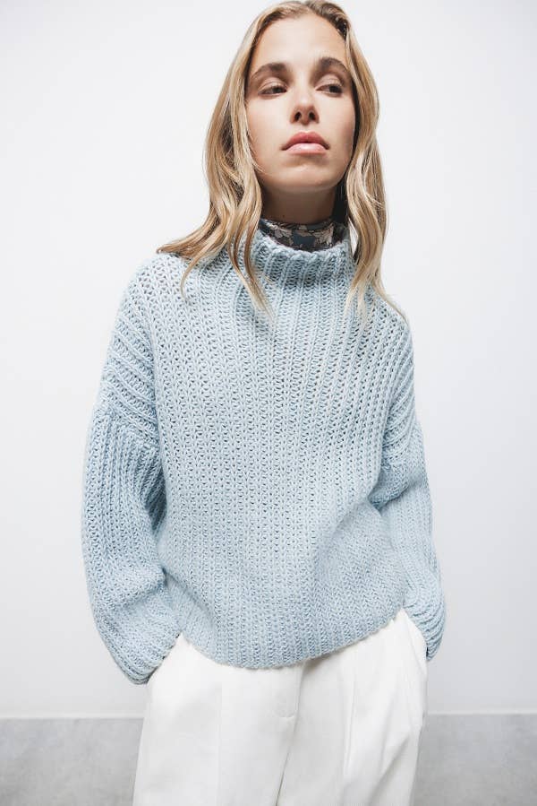 Maglione dolcevita a maglia grossa