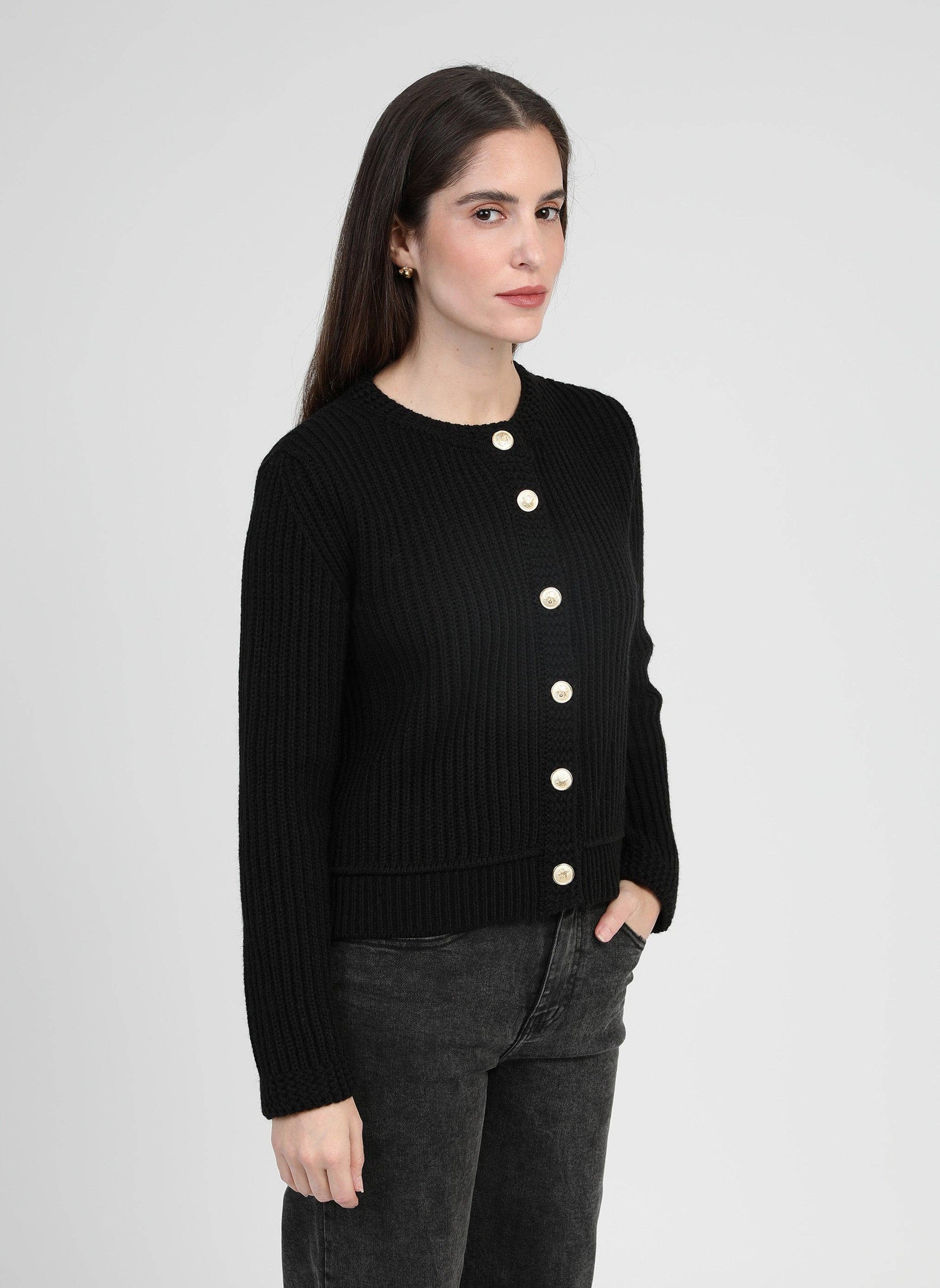Cardigan nero in maglia con bottoni dorati