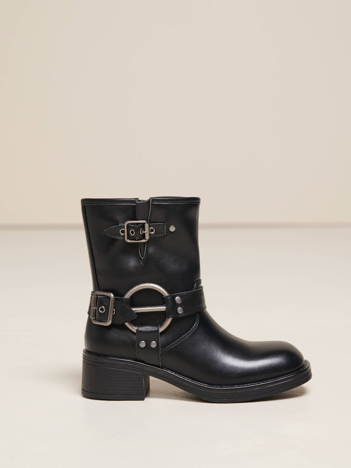 Stivaletti biker neri in PU con fibbie e anello