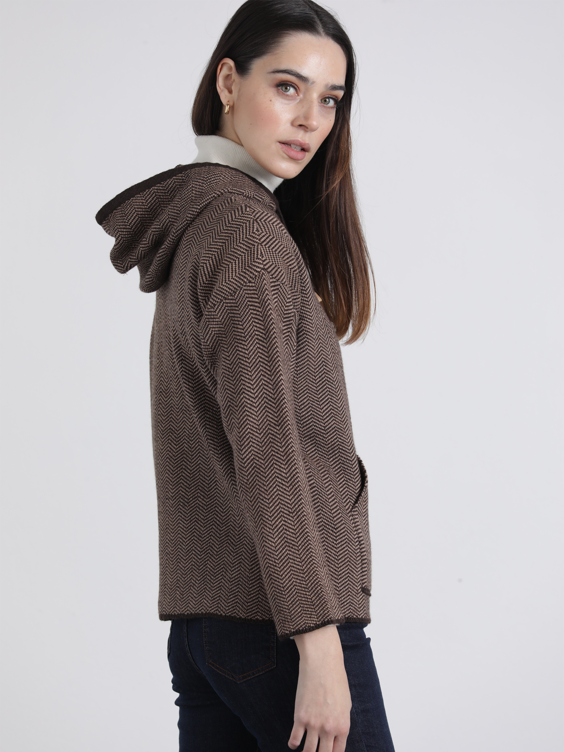 Felpa con cappuccio a spina di pesce