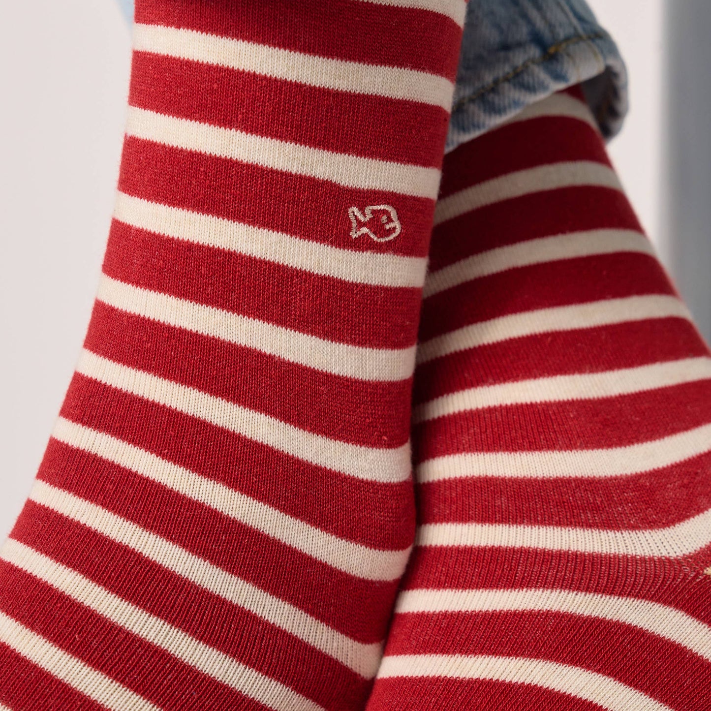 Calzini in cotone pettinato a righe larghe rosso e beige