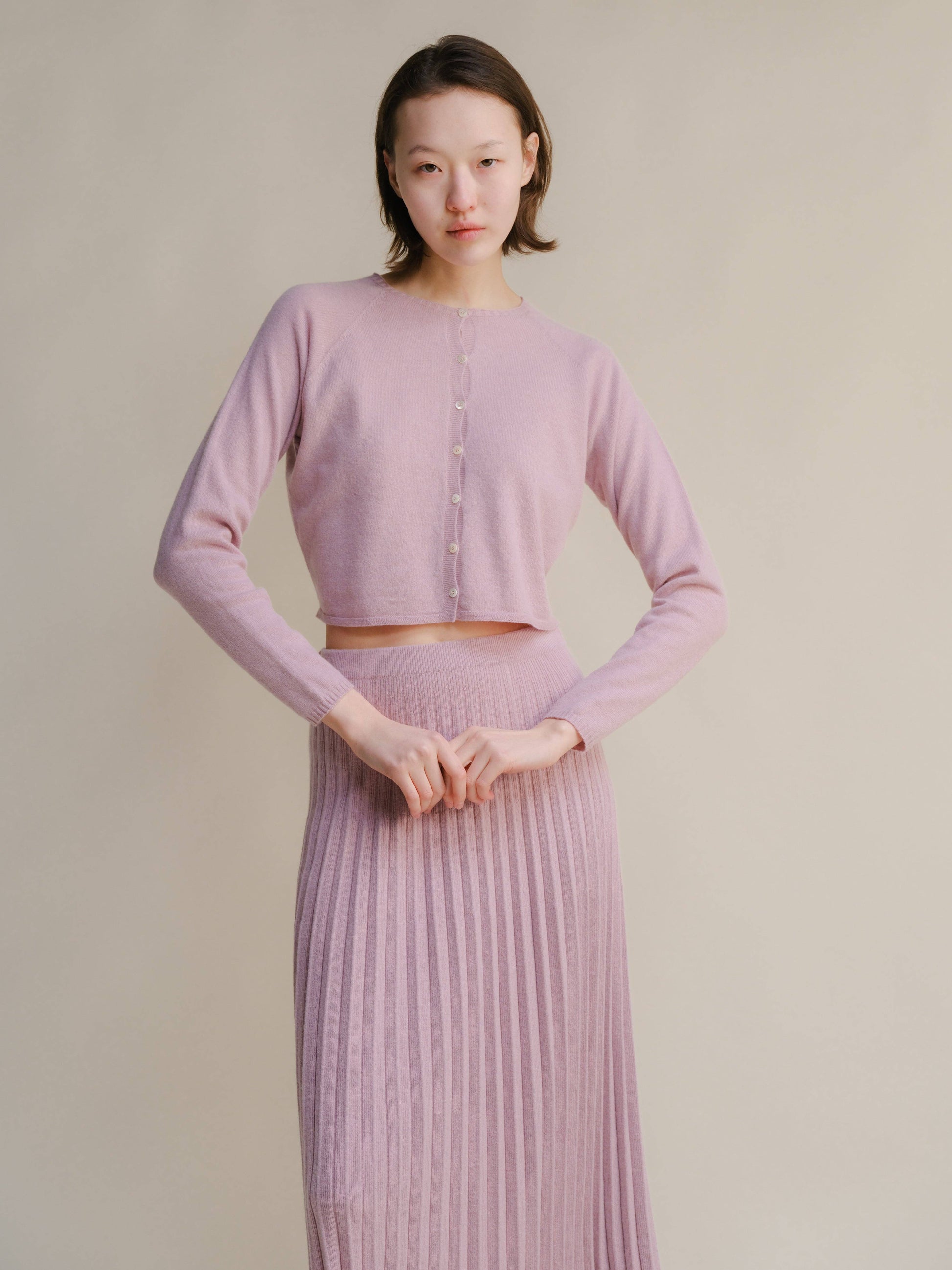 Cardigan corto in misto cashmere con lavorazione 3D