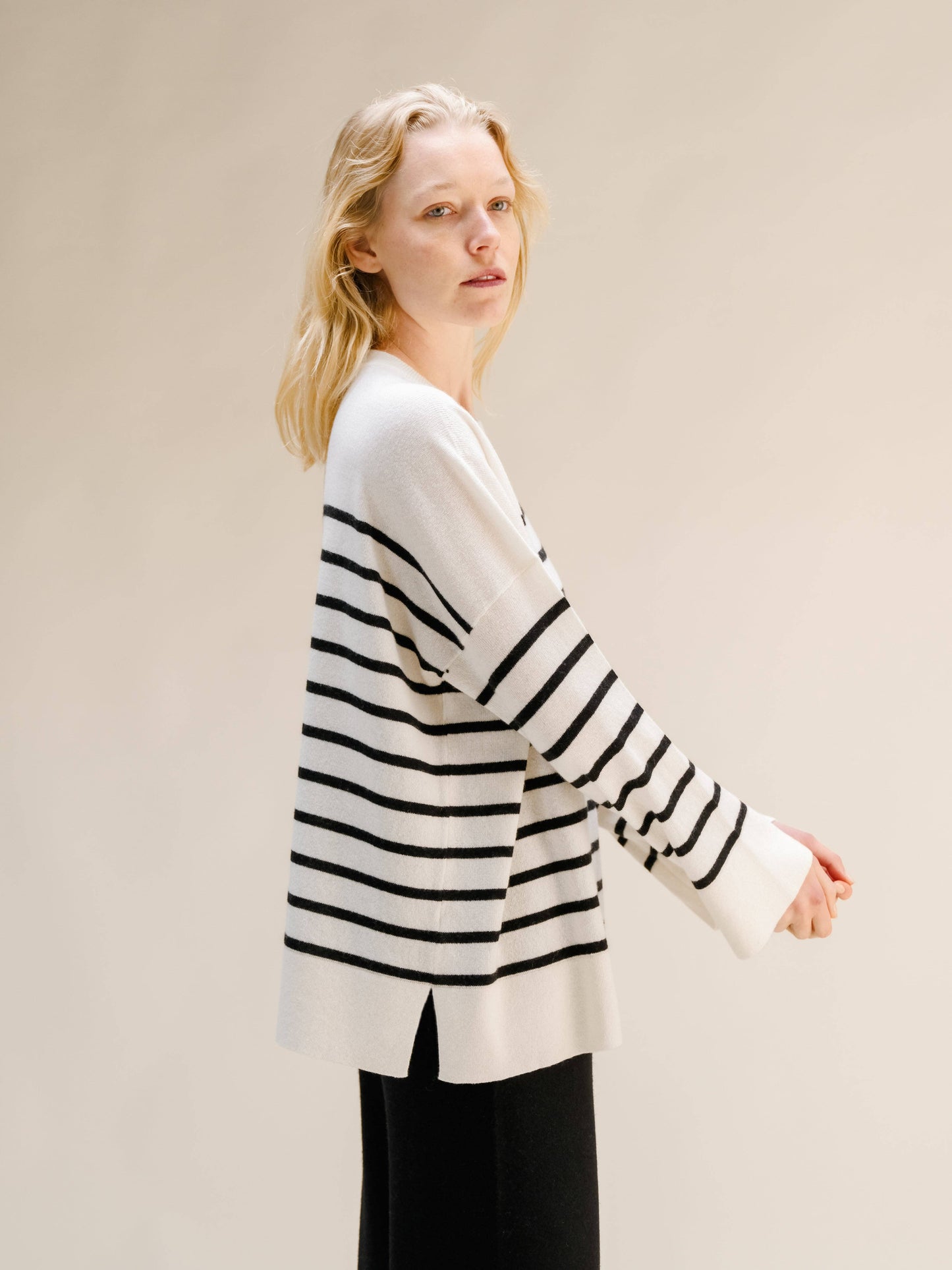 Maglione Girocollo Oversize a Righe in Misto Cashmere