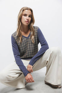 Maglione in maglia jacquard con scollo a V