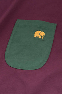 T-shirt con taschino in cotone biologico color block bordeaux
