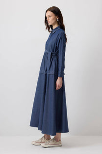 Abito camicia maxi in denim con cuciture a contrasto