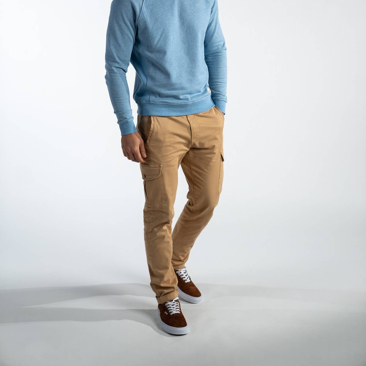 Pantaloni cargo taupe in cotone BCI