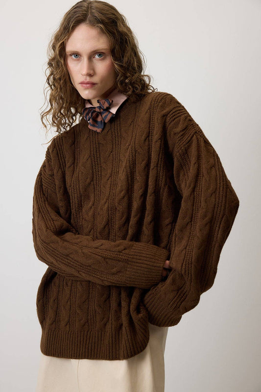 Maglione girocollo in maglia a trecce