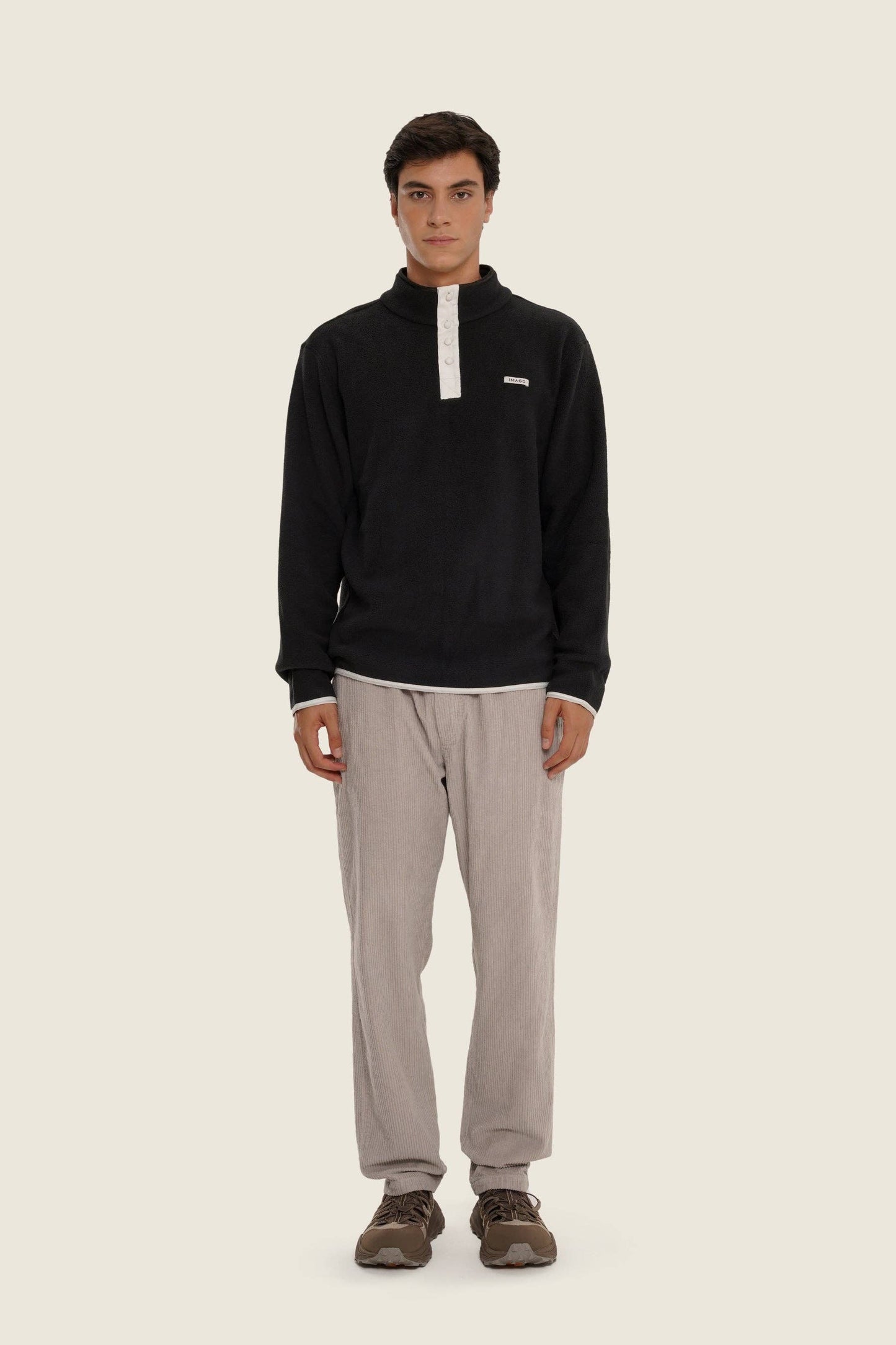 Maglione in pile nero unisex in cotone organico