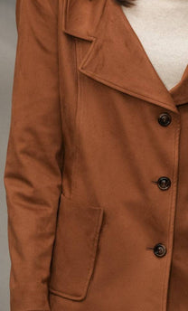 Cappotto effetto scamosciato con tasche frontali