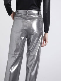 Pantaloni metallizzati argento a vita alta
