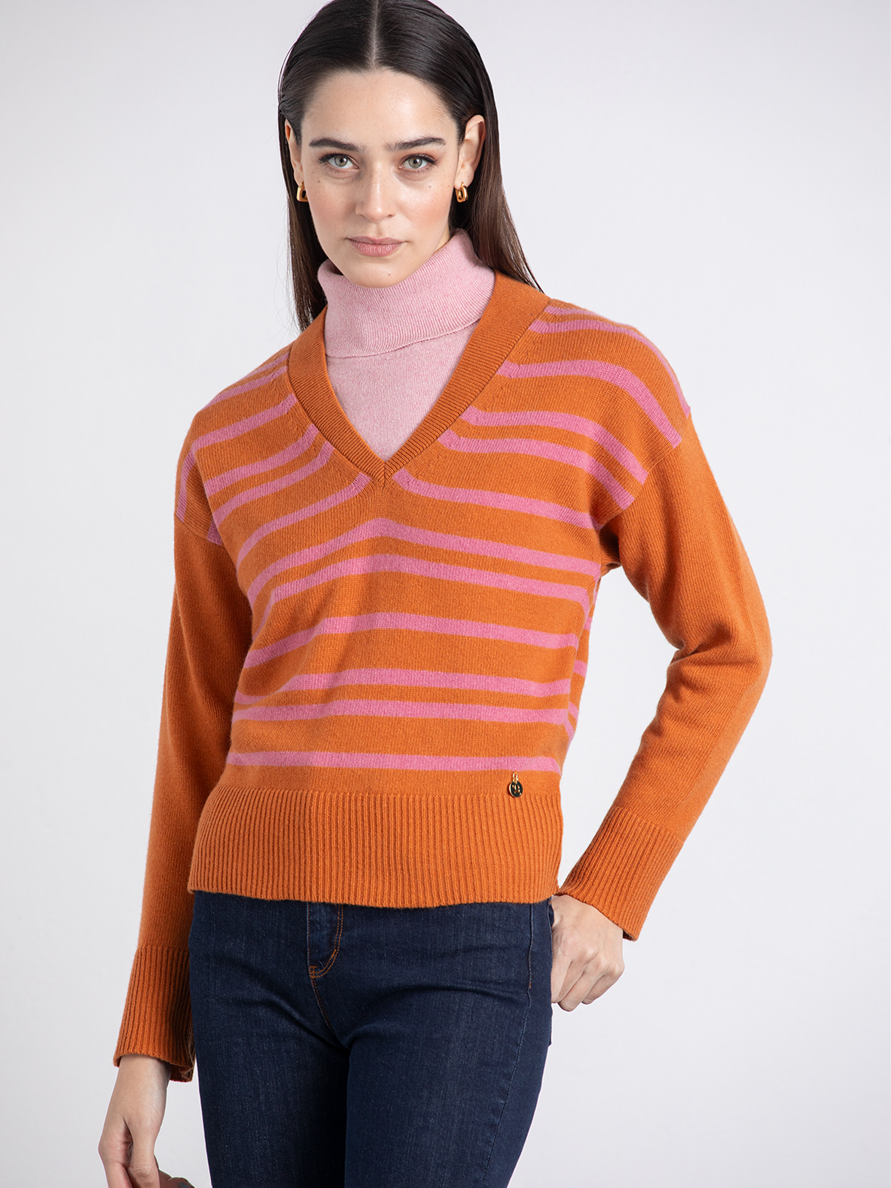 Maglione bicolor a righe