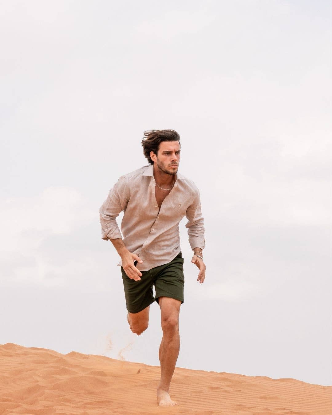 Camicia in lino riciclato beige da uomo