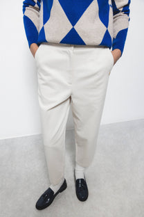 Pantaloni Slim Essenziali con Tasche Laterali