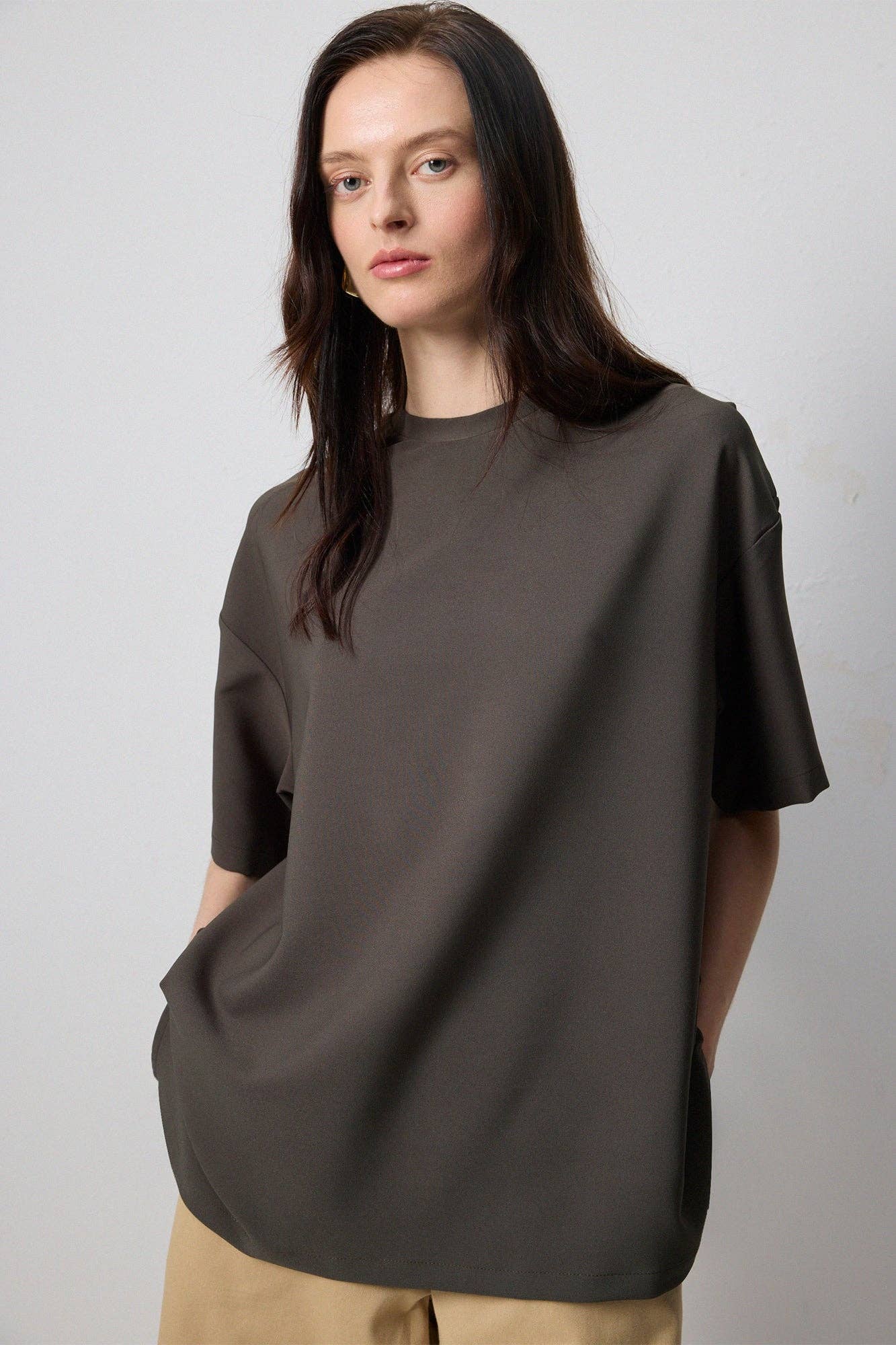 T-shirt in crêpe a maniche corte