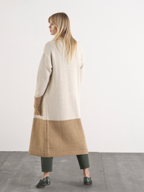 Cardigan lungo in maglia bicolore con tasche